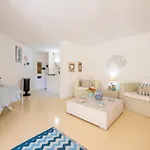 Paola *